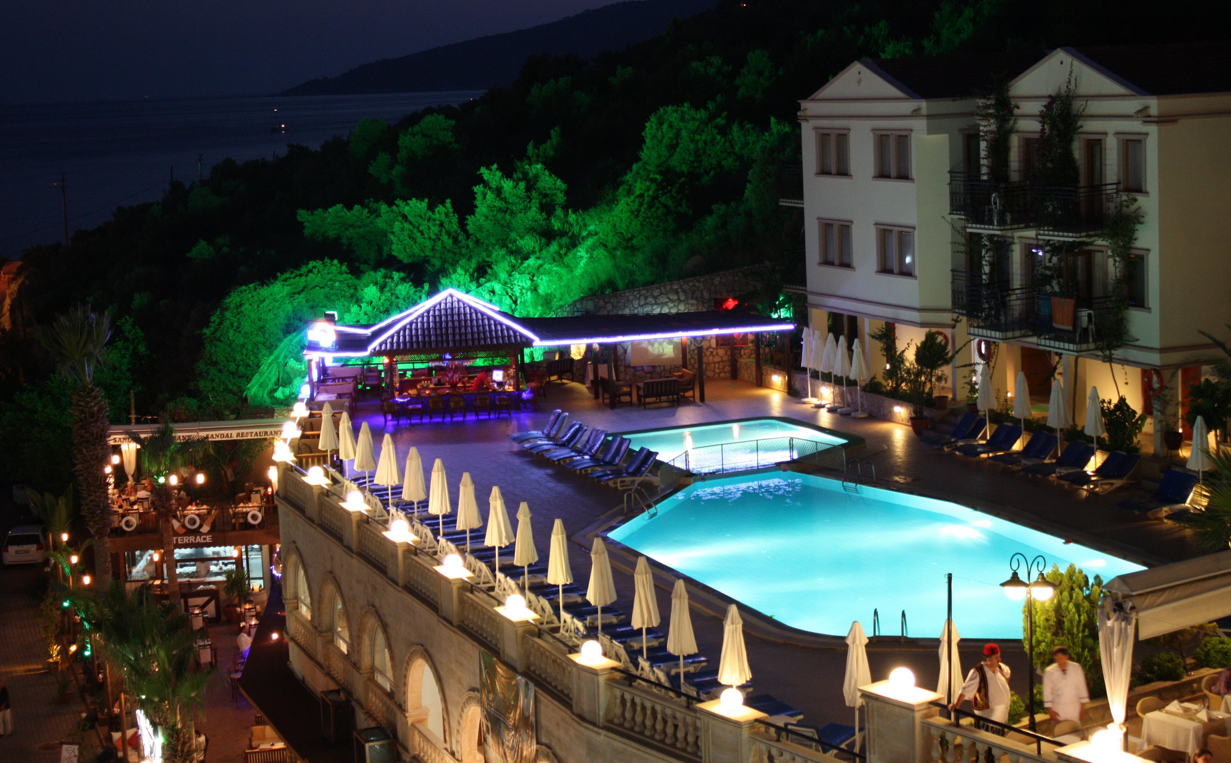 Hotel Pirat Калкан Екстериор снимка