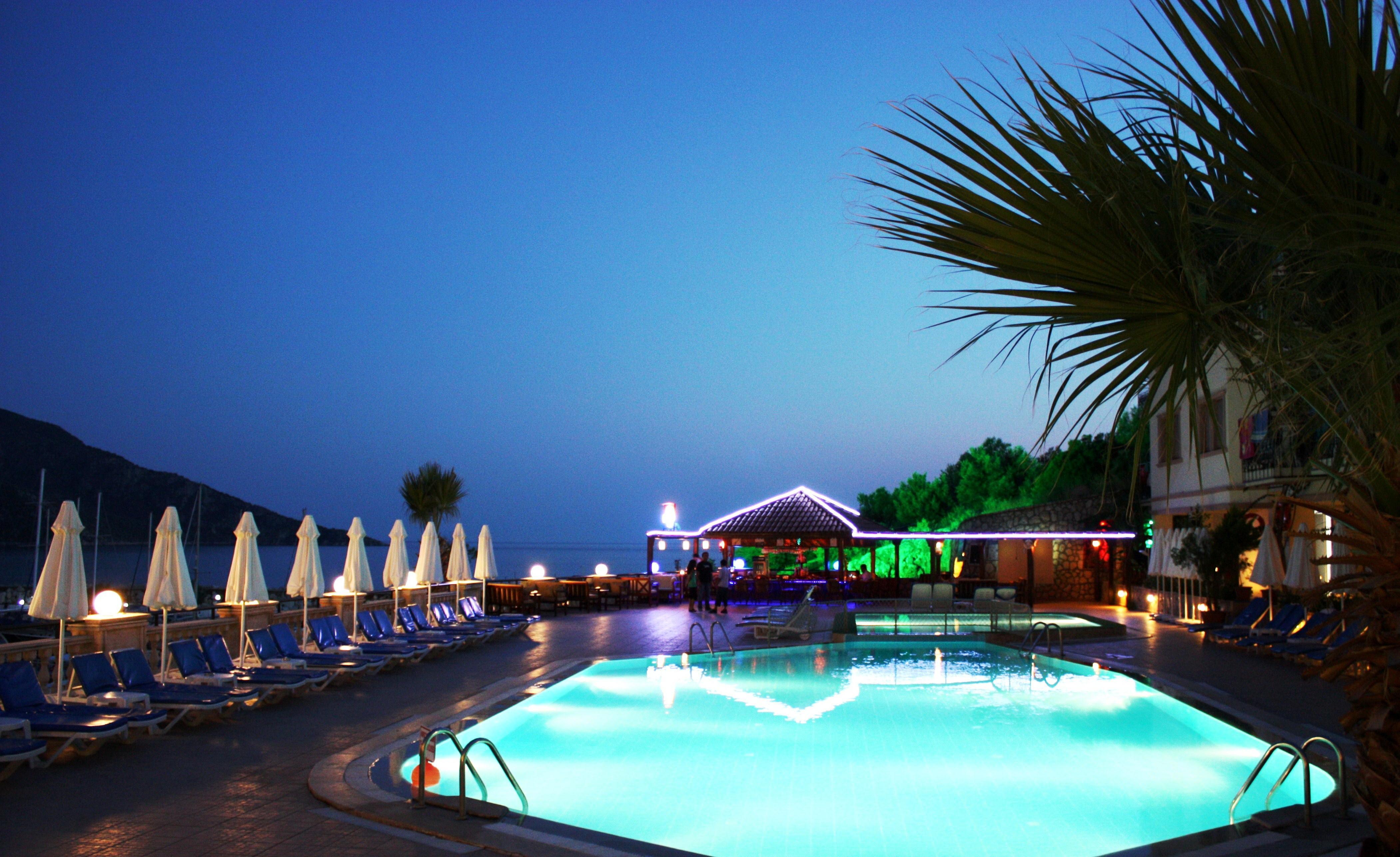 Hotel Pirat Калкан Екстериор снимка